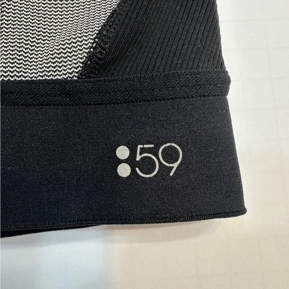 Revolve Splits59 Sports Bra Size Small - Picture 4 of 5